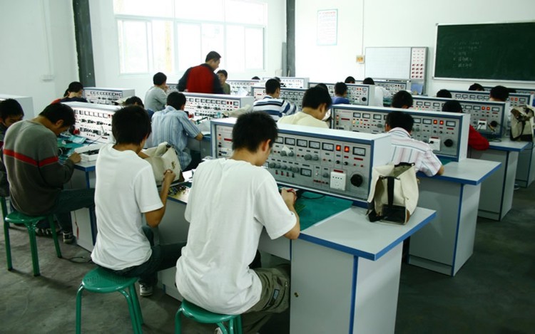 通用电工电子实验台,电工电子实验台,电工电子实验室